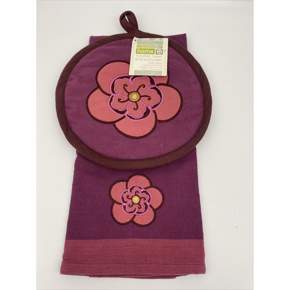 Global Home Target Kitchen‎ Towel And Potholder Red Flower Set
